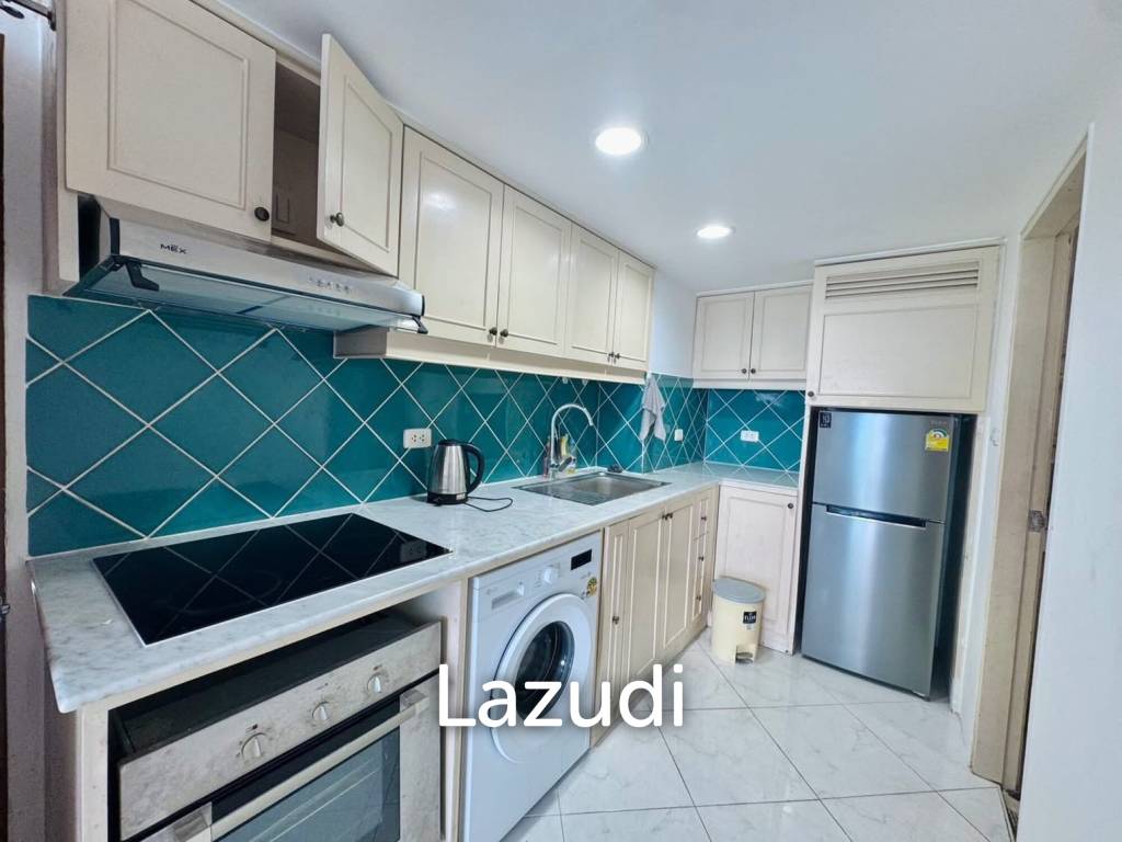 picture Spacious 55 sqm Ocean-View Studio for Sale at Metro Jomtien - 6/9