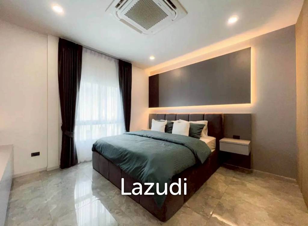 picture Newly Renovated 2-Storey Pool Villa for Sale at Eakmongkol - 13/27