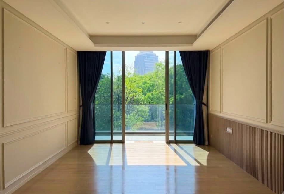 รูป Baan Sindhorn | Where time becomes a luxury, not a constraint Ultimate class of lowrise project #2026070915036 - รูปที่ 2/8