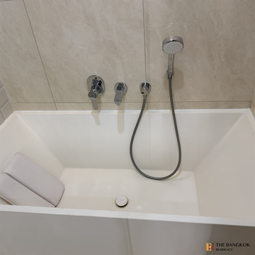 Siamese Exclusive Sukhumvit 42 near BTS Ekkamai Popular units sell out fast