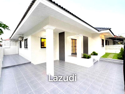Houses for sale Bang Lamung Chonburi : Newly Renovated Modern Luxury Detached House