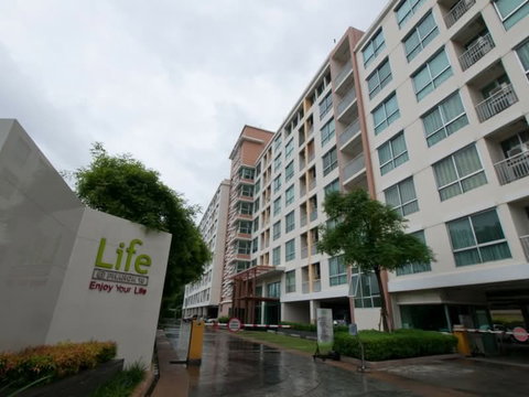 A046397 Life @ Phahon 18