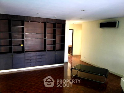 ขายคอนโด : 2 ห้องนอน 206 ตร.ม. ชั้นสูง ที่ สุขุมวิท สวีท ใกล้ BTS นานา (ID 2143433)