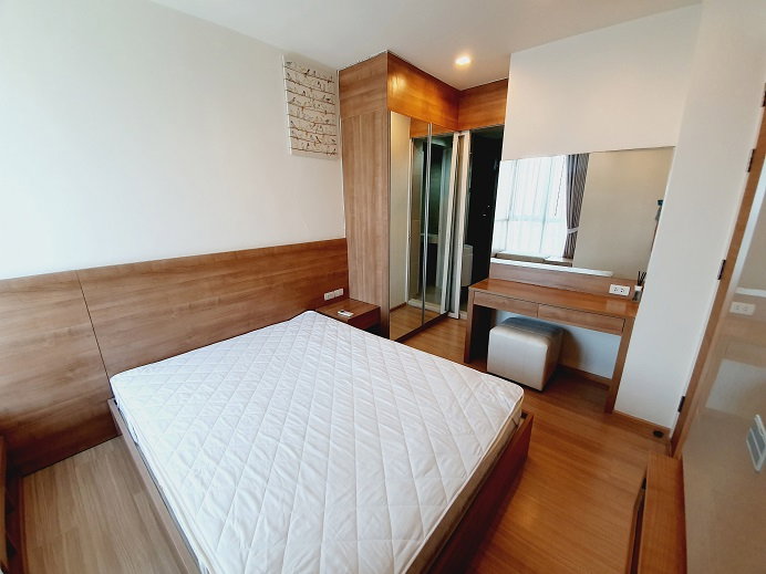 picture 🔔New🔔 For rent, newly renovated corner unit facing south on 35th floor at Rhythm Sukhumvit 50 - 8/21