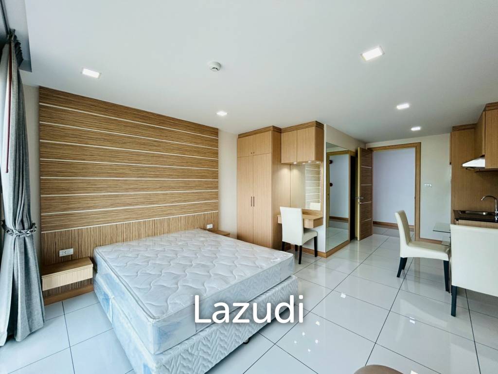 picture Modern Studio Condo at Whale Marina, Na Jomtien - 1/15