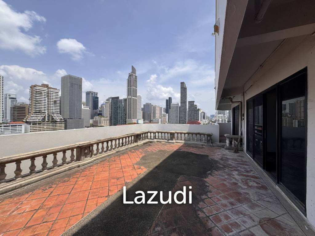 รูป 205 sqm 3-Bed Condo with Huge Terrace in Khlong Toei Nuea, Bangkok - รูปที่ 28/36