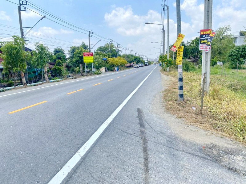 รูป ที่ดินเปล่า 217 ตร.ว. 868 ตร.ม.พระจอมเกล้า ลาดกระบัง 2.5 กม.  ติดถนนใหญ่ .นานาชาติ ตลาด สนามบินสุวรรณภูมิ - รูปที่ 5/8
