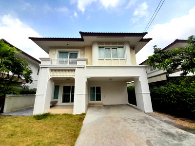 เช่าบ้านเดี่ยว รร.สายอักษร : บ้านเดี่ยว เดอะ เซนโทร รามอินทรา ใกล้แฟชั่นไอส์แลนด์ สถานีรถไฟฟ้าสีชมพู