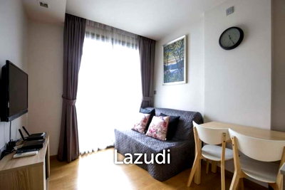 Condos for sale : 34 sqm 1 Bedroom Condo on 4th Floor at Via Botani Khlong Tan Nuea Bangkok