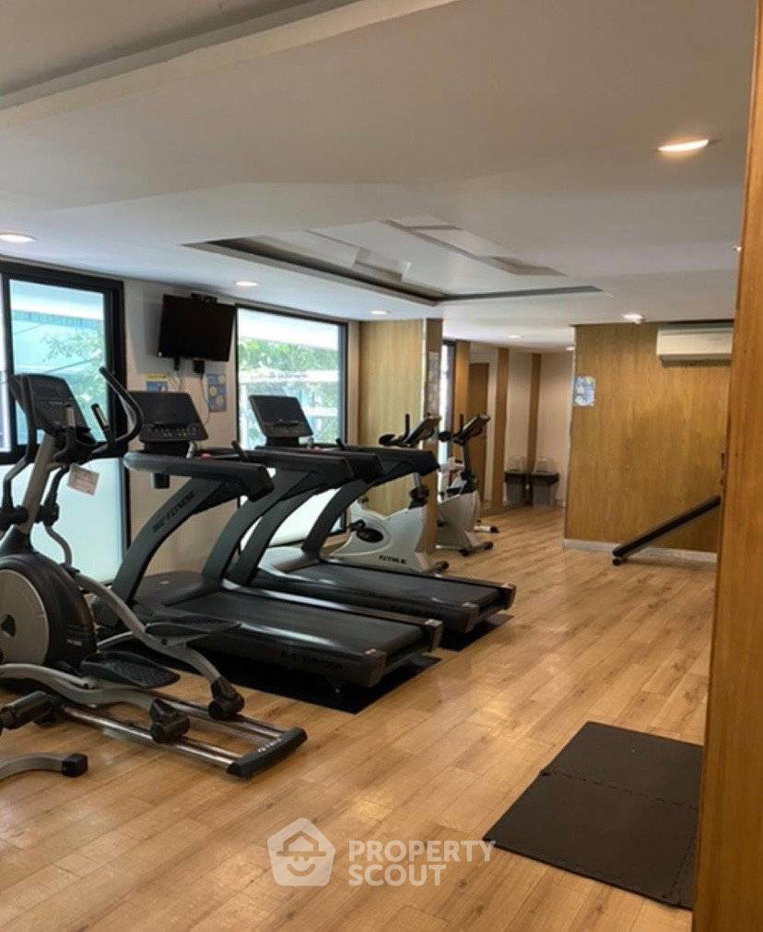picture 1-BR Condo At Zenith Place Sukhumvit 42, 300m to BTS Ekkamai (ID 3071484) - 19/21