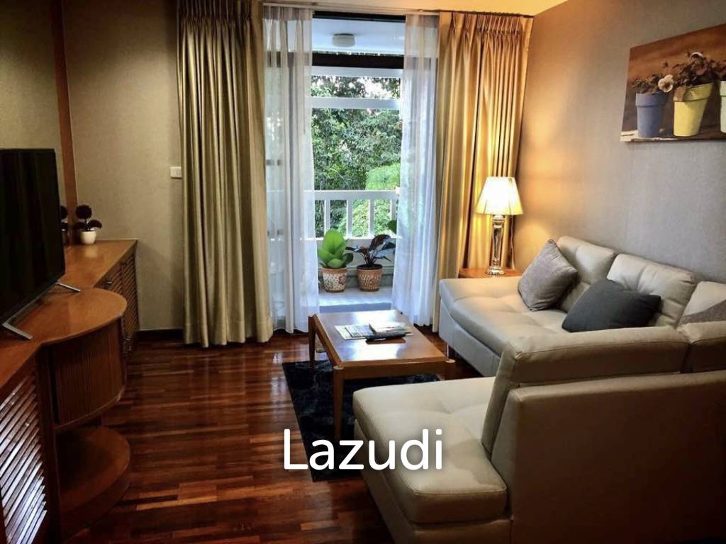 picture 70 sqm 2 Bedroom Condo on 6th Floor in Khlong Tan Nuea Bangkok - 1/10