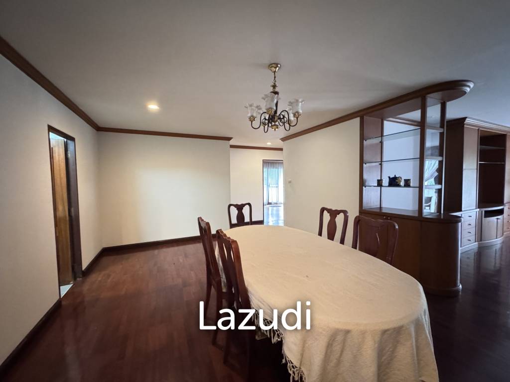 picture 165 sqm 3-Bed Condo on 3rd Floor at Liang Garden Chong Nonsi - 5/10
