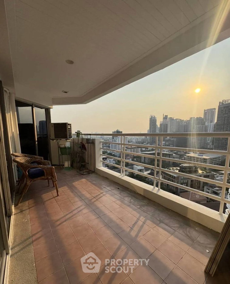 picture 2-BR 120 Sqm, High-Floor At The Waterford Diamond Tower, BTS Phrom Phong (ID 3073306) - 4/13