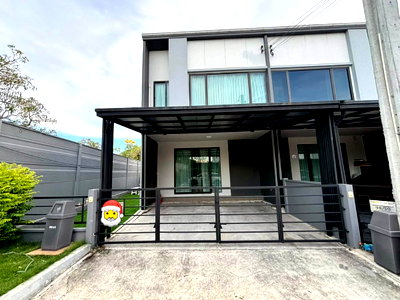 เช่าทาวน์โฮม สมุทรปราการ : 🏡✨เช่า / ขาย ทาวน์โฮมหลังมุม หมู่บ้าน พลีโน่ บางนา-วงแหวน 3 ห้องนอน 2 ห้องน้ำ บ้านสวย หลังมุม ได้พื้นที่ข้างบ้านเพิ่ม ความเป็นส่วนตัวสูง