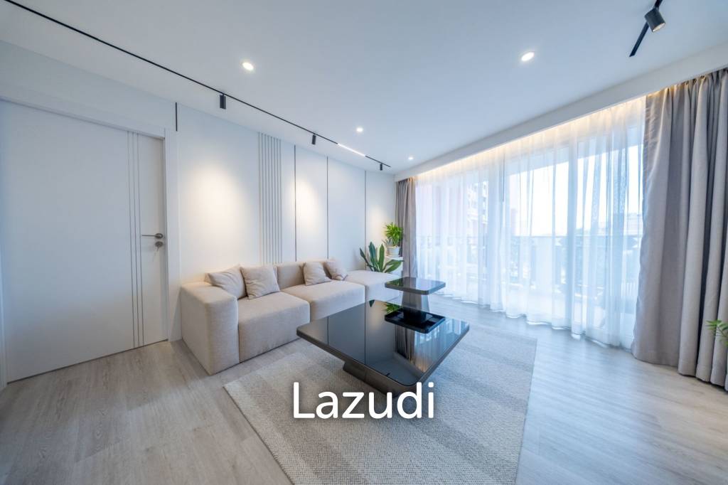 picture Elegantly Renovated 3-Bedroom Luxury at Royal Hill Resort - 3/35
