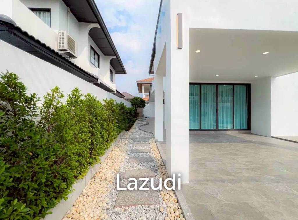 picture Newly Renovated 2-Storey Pool Villa for Sale at Eakmongkol - 24/27