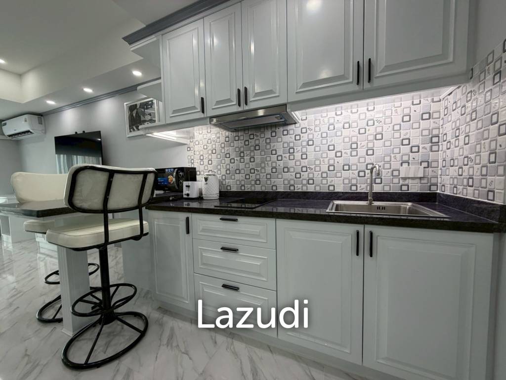 picture Grand View Pattaya Condominium Spacious Modern Studio - 9/14