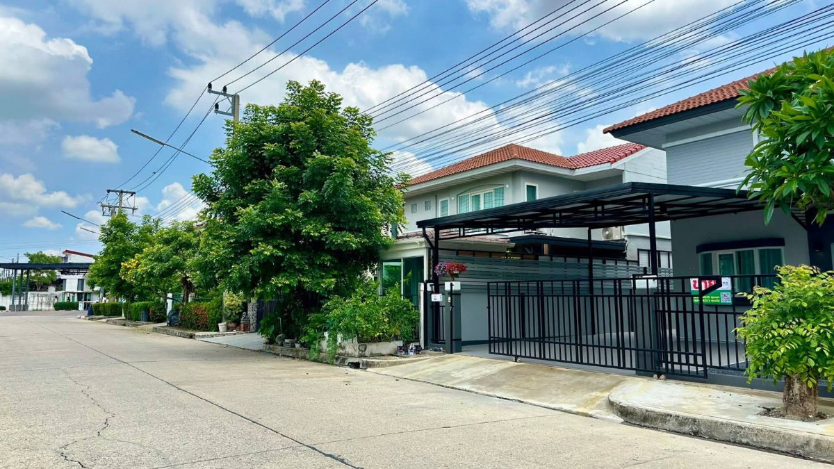 รูป บ้านเดี่ยว ตกแต่งรีโนเวทใหม่ ทำเลดี หมู่บ้าน ศุภาลัยวิลล์ พร้อมสระว่ายน้ำส่วนตัว ถนนชลมาร์คพิจารณ์ เลียบคลองสาม ลำลูกกา ลาดสวาย ลำลูกกา ปทุมธานี - รูปที่ 2/18