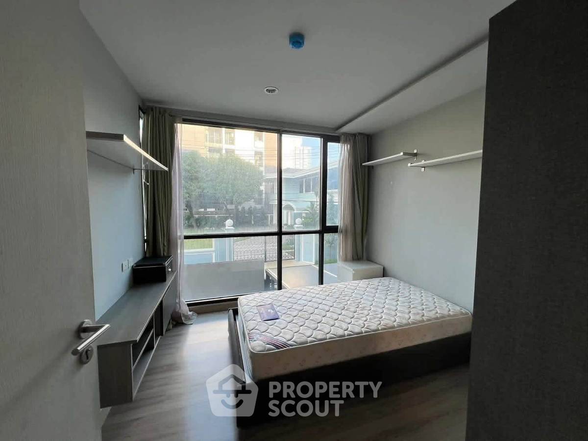 รูป คอนโด 2 ห้องนอน 63 ตร.ม. ที่ The Unique 19 ใกล้ MRT รัชดาภิเษก 300 ม. (ID 3073245) - รูปที่ 3/7