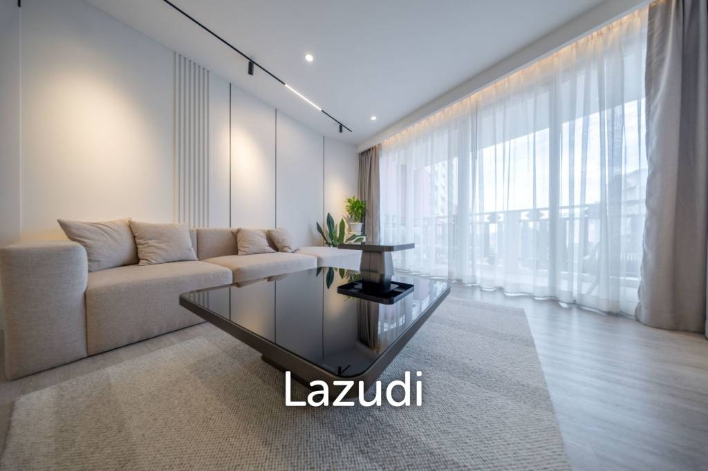 picture Elegantly Renovated 3-Bedroom Luxury at Royal Hill Resort - 2/35