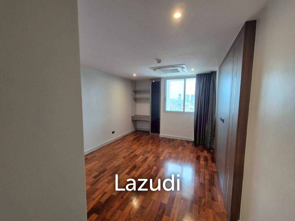 รูป 300 sqm high floor 4 bedroom condo La Cascade Phra Khanong Nuea Bangkok - รูปที่ 14/25
