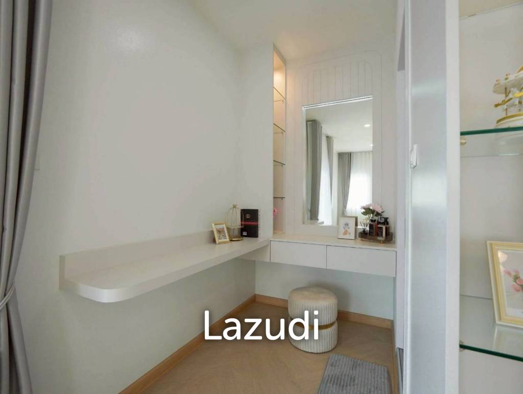 picture Fully Renovated Modern Luxury 2-Story House at Baan Suanlalana - 16/22