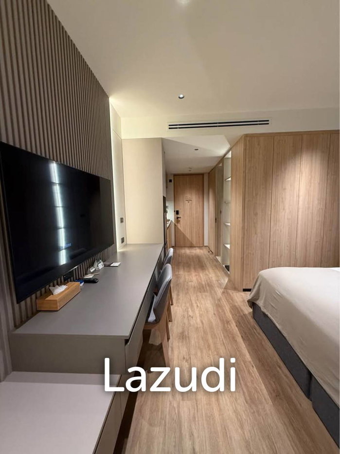 รูป Top Floor Studio Condo for Sale near Layan Beach - รูปที่ 1/9