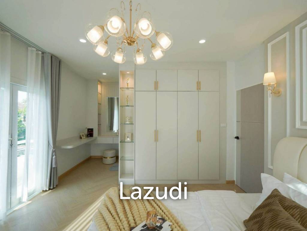 picture Fully Renovated Modern Luxury 2-Story House at Baan Suanlalana - 13/22