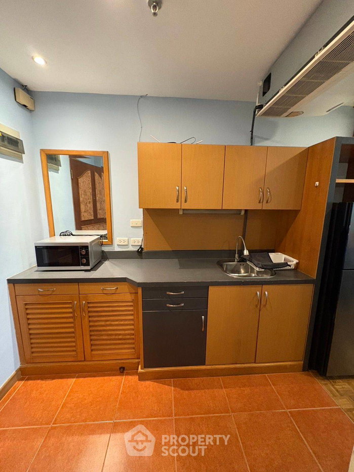 picture 1-BR Condo In Sukhumvit Suite, High-Floor 32nd Near BTS Nana (ID 3073316) - 11/15