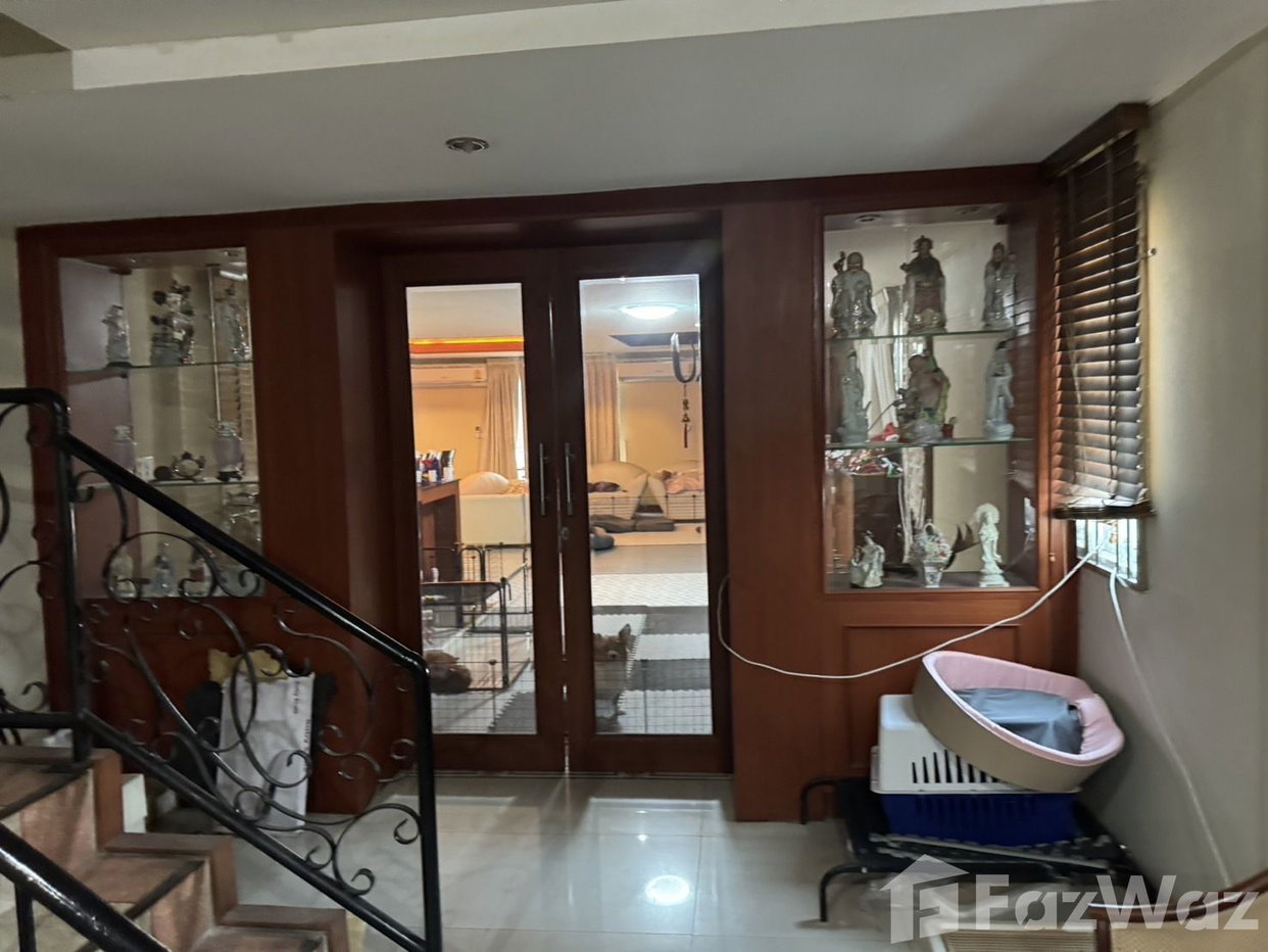 รูป ขาย ทาวน์เฮ้าส์ 5 ห้องนอน ใน สวนหลวง, กรุงเทพมหานคร 1834080 - รูปที่ 2/14