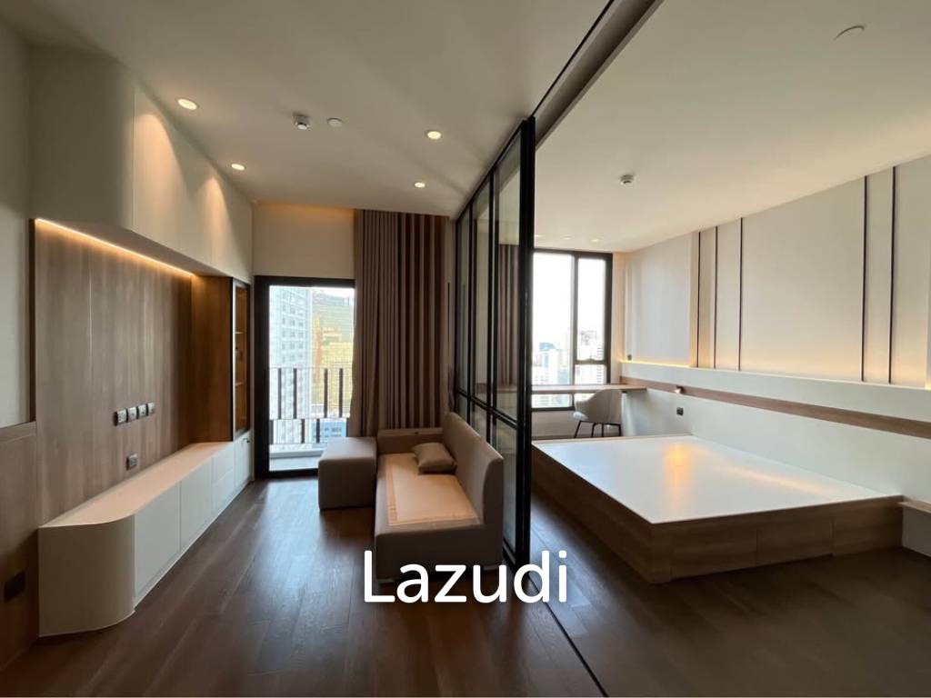 รูป 43.5 sqm high floor condo at MUNIQ Sukhumvit 23 in Wattana Bangkok - รูปที่ 1/11