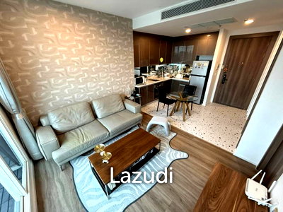 ขายคอนโด : 49 sqm river view condo on 30th floor Menam Residences Bangkok