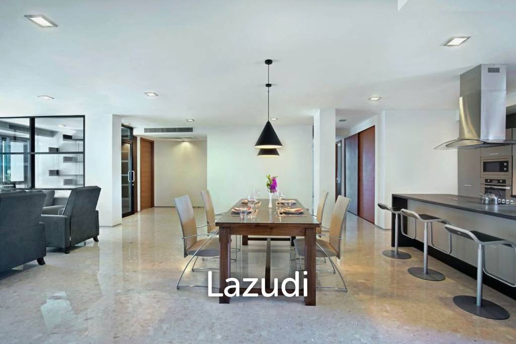 รูป 199 sqm condo on 3rd floor in Phra Khanong Bangkok - รูปที่ 2/9