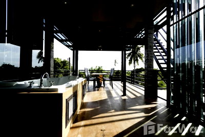 Houses for sale Muang Phuket Phuket : 3 Bedroom Villa for sale in Rawai, Phuket  20282