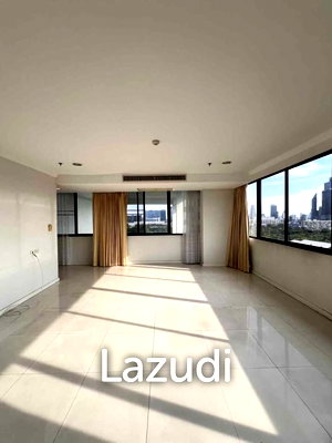 ขายคอนโด : 106 sqm high floor condo Lake Green Khlong Toei Bangkok