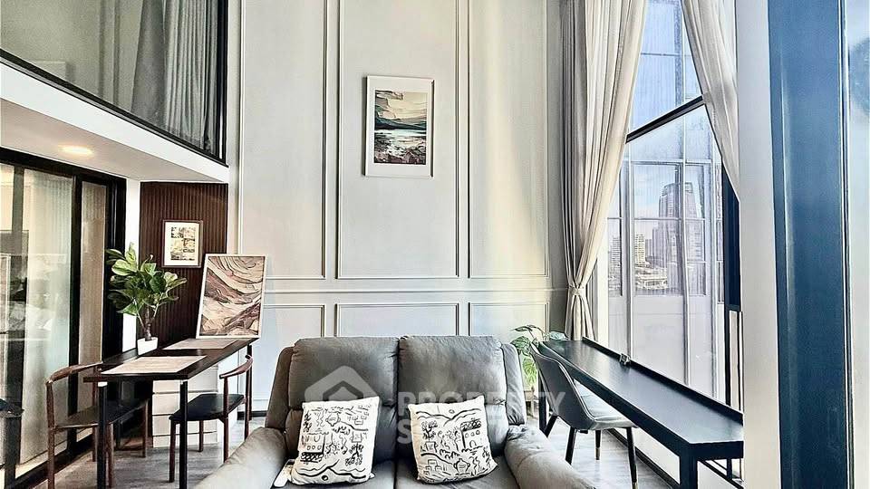 picture 1-BR Condo 28 Sqm Knightsbridge Space Ratchayothin • BTS Ratchayothin (ID 3072971) - 1/11