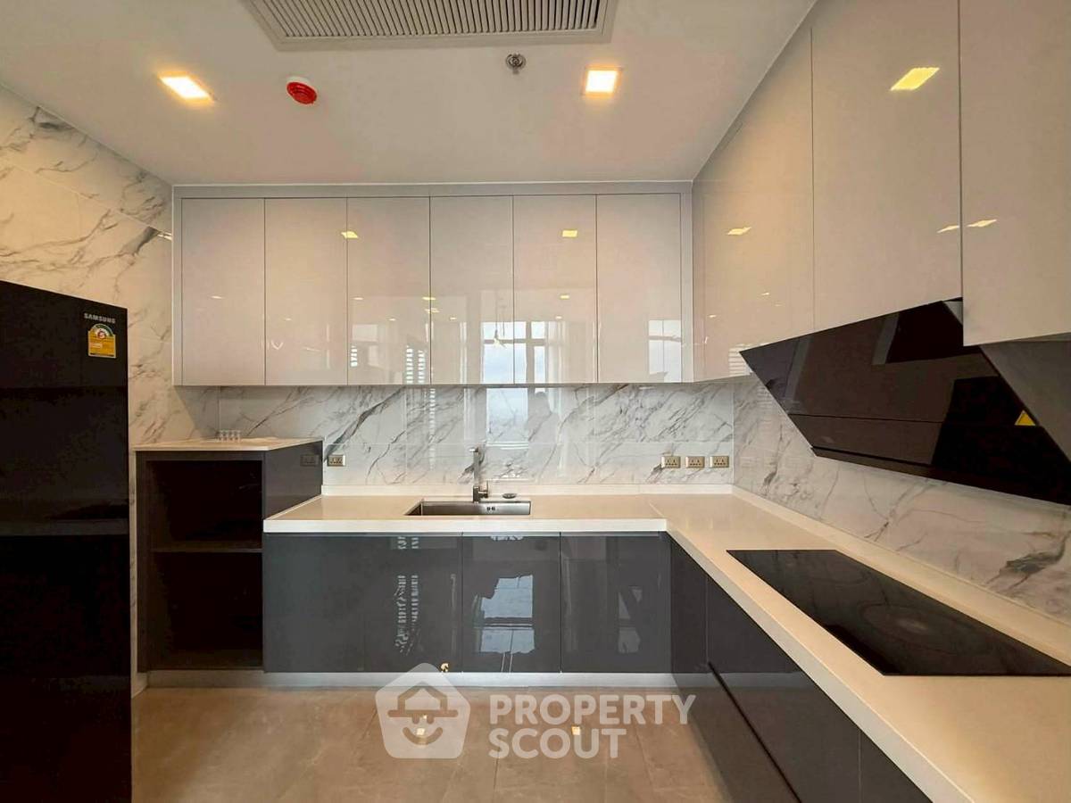 picture 4-BR Condo At One 9 Five Asoke Rama 9, 300m To MRT Phra Ram 9, 59th Floor (ID 3072223) - 6/13