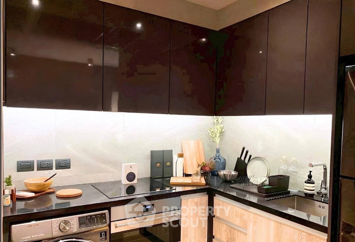 รูป คอนโด 2 ห้องนอน 85 ตร.ม. ชั้น 25 ที่ The Lofts Asoke ใกล้ MRT เพชรบุรี 300 ม. (ID 3071423) - รูปที่ 3/7