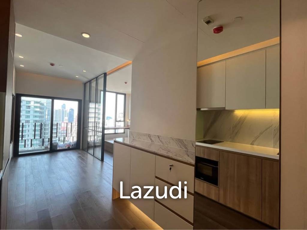 รูป 43.5 sqm high floor condo at MUNIQ Sukhumvit 23 in Wattana Bangkok - รูปที่ 3/11