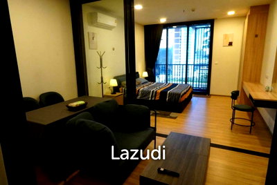 Condos for rent : 42 sqm condo XT Phayathai on 14th floor in Ratchathewi Bangkok