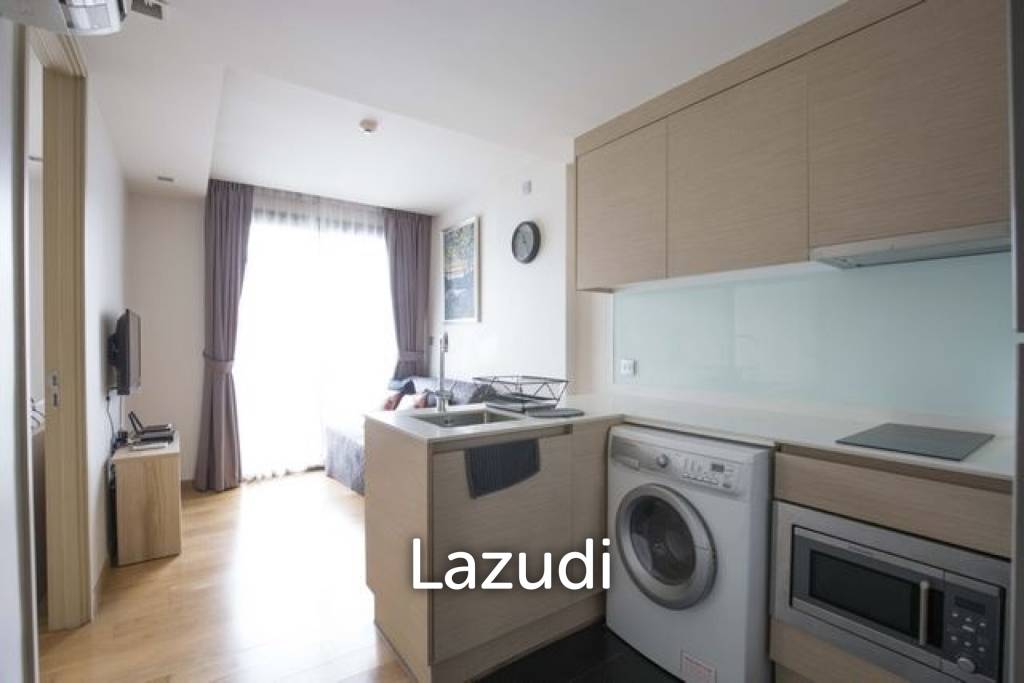 รูป 34 sqm 1 Bedroom Condo on 4th Floor at Via Botani Khlong Tan Nuea Bangkok - รูปที่ 5/12