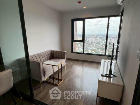 High-Floor 2-BR 35 Sqm At Life Ladprao Valley Near BTS Ha Yaek Lat Phrao (ID 3073472)