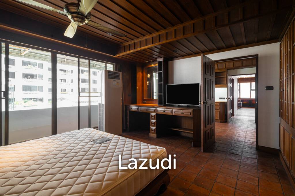 picture Huge 128sqm Classic Thai Vibe at Diamond Tower - 21/29