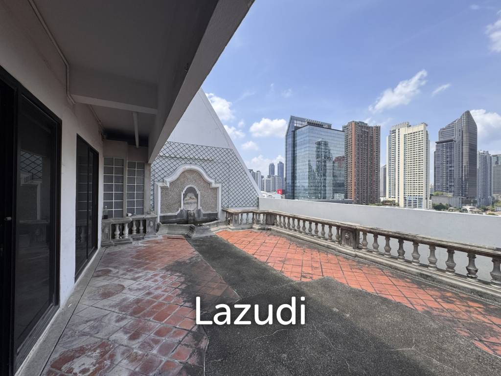 รูป 205 sqm 3-Bed Condo with Huge Terrace in Khlong Toei Nuea, Bangkok - รูปที่ 29/36