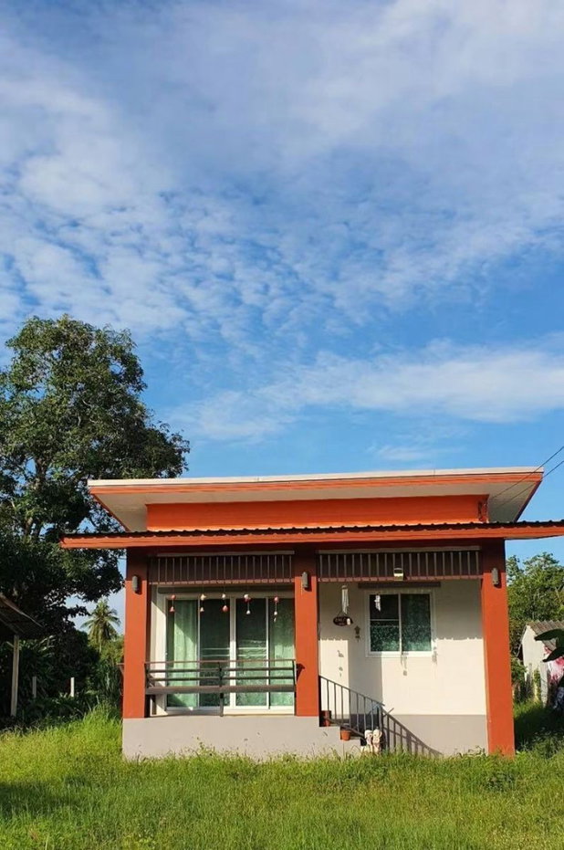 รูป ขายบ้านเดี่ยวพร้อมที่ดิน บางพระ ศรีราชา ชลบุรี ทำเลดี - รูปที่ 1/8