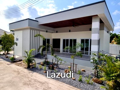 Houses for sale Petchburi : 94 sqm Modern House in Leo Resort Cha-Am