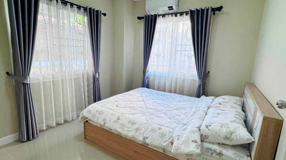 รูป ให้เช่ากาญจน์กนกวิลล์ 15 บ้านเดี่ยวหลังใหญ่ พร้อมเฟอร์นิเจอร์ครบ เข้าอยู่ได้ทันที ทำเลดี ใกล้โรงเรียนนานาชาติ RH-20 - รูปที่ 13/39