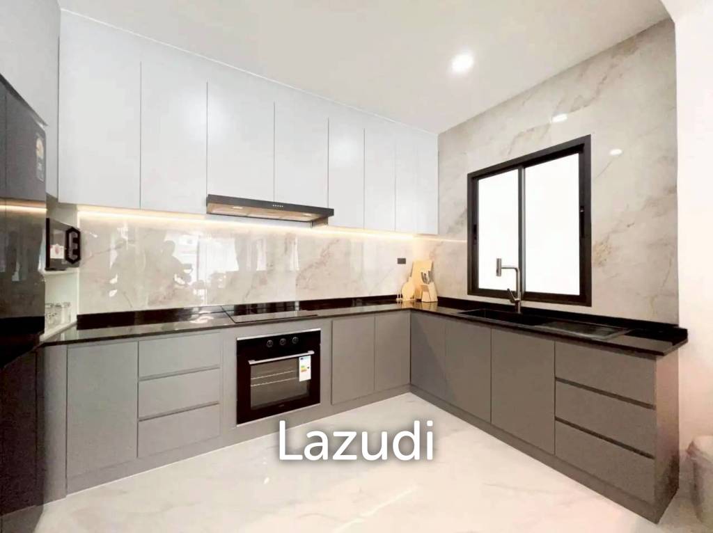 picture Newly Renovated 2-Storey Pool Villa for Sale at Eakmongkol - 7/27