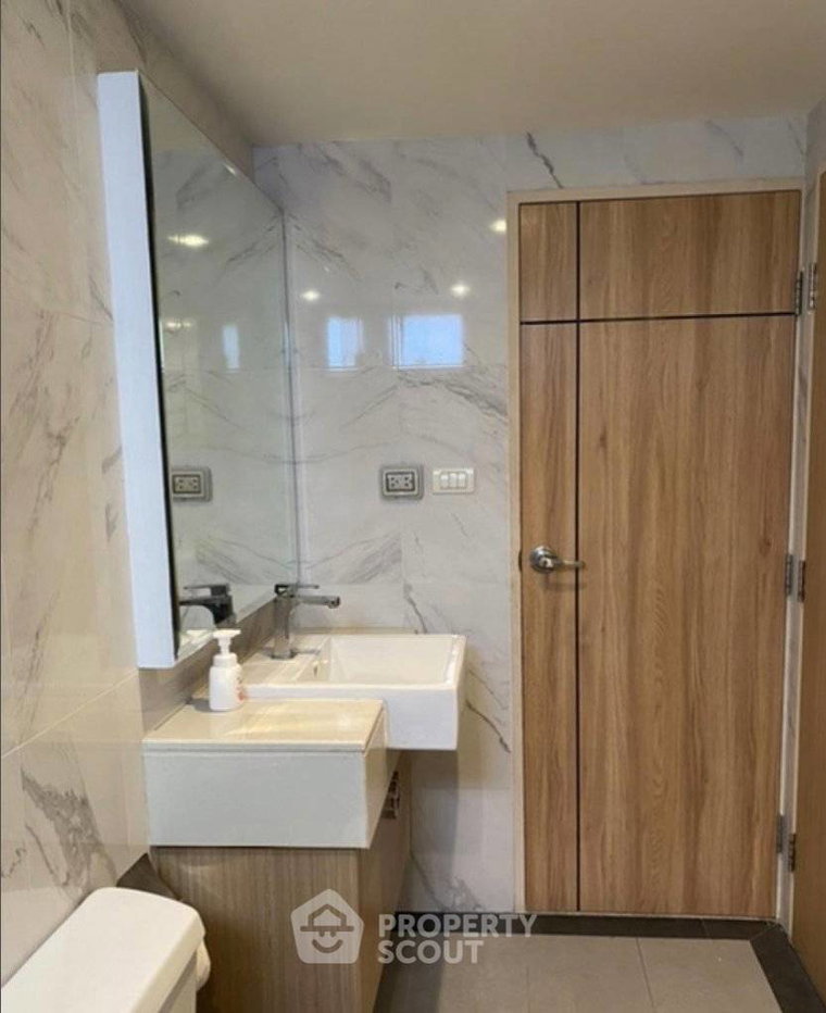 picture 1-BR Condo At Zenith Place Sukhumvit 42, 300m to BTS Ekkamai (ID 3071484) - 13/21