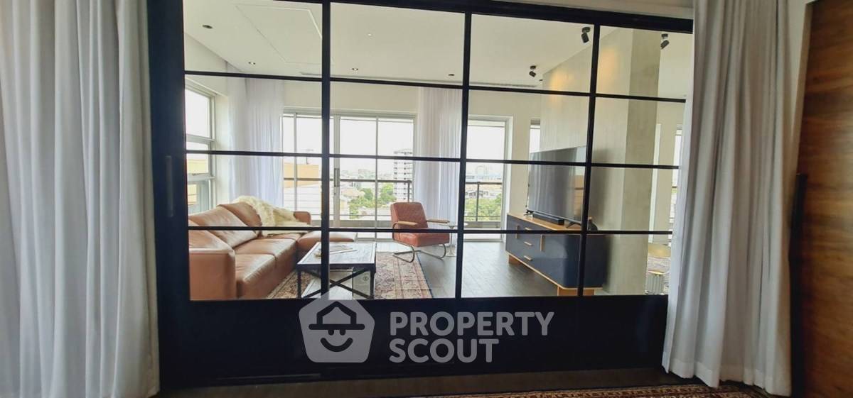 picture 4-BR Condo Penthouse Condominium 3 Near BTS Ekkamai (300m) (ID 3069992) - 4/22